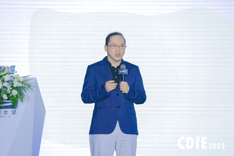 新加坡教授周宏骐:匹配师生两端 VIPKID搭建高效稳定商业共生体